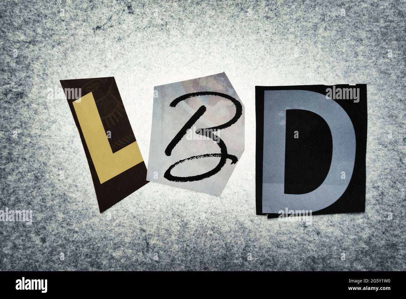 L'acronyme LBD est court pour « Little Black Dress » et est orthographié dans la typographie de style note de rançon, USA Banque D'Images
