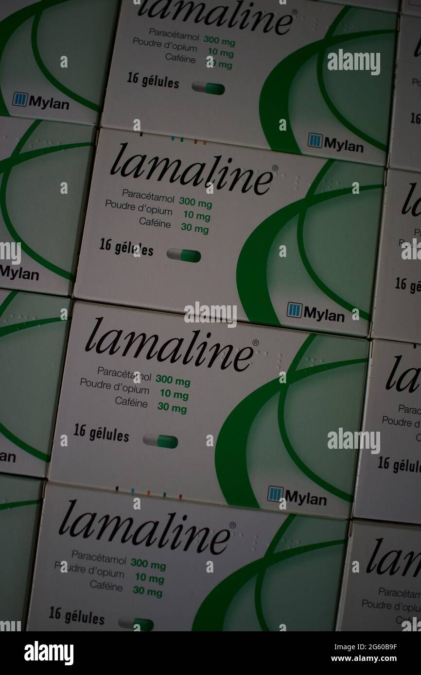 Lamaline - opium, paracétamol, caféine, 16 comprimés, Mylan, France Banque D'Images