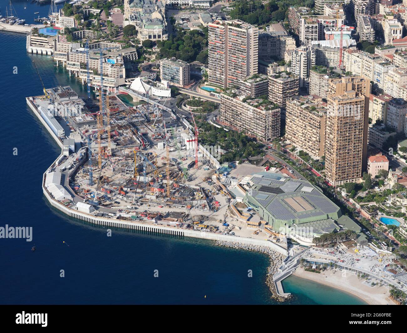 VUE AÉRIENNE. Méga site de construction sur un terrain récupéré, il créera le nouveau quartier de Portier Cove. Principauté de Monaco. Banque D'Images