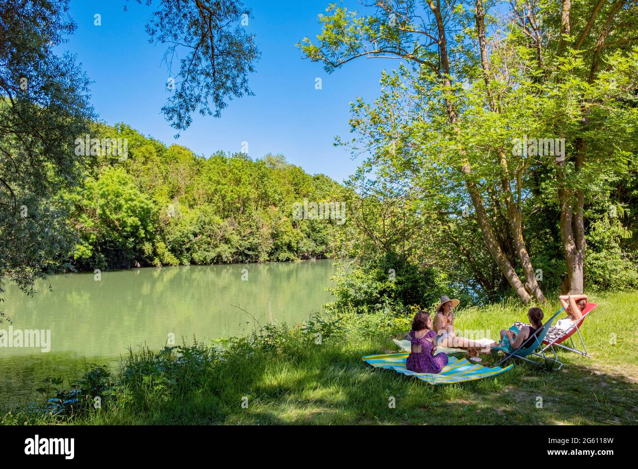 France Seine Saint Denis Noisy Le Grand Les Bords De La Marne Photo Stock Alamy France Seine Saint Denis Noisy Le Grand Les Bords De La Marne Photo Stock Alamy