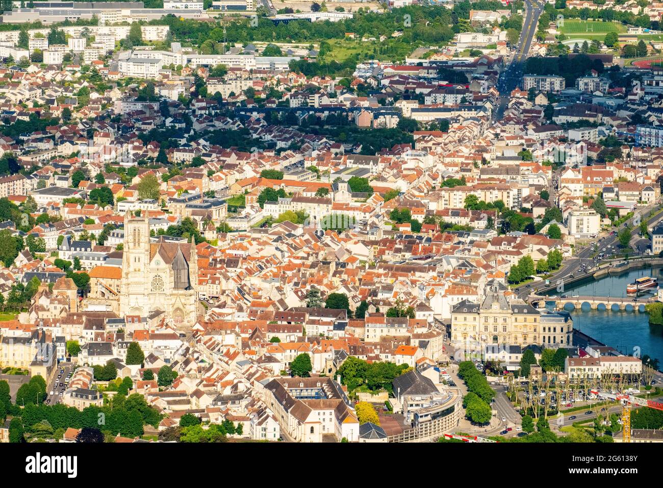 France, Seine et Marne, Meaux, Cathédrale Saint Etienne (vue aérienne) Banque D'Images