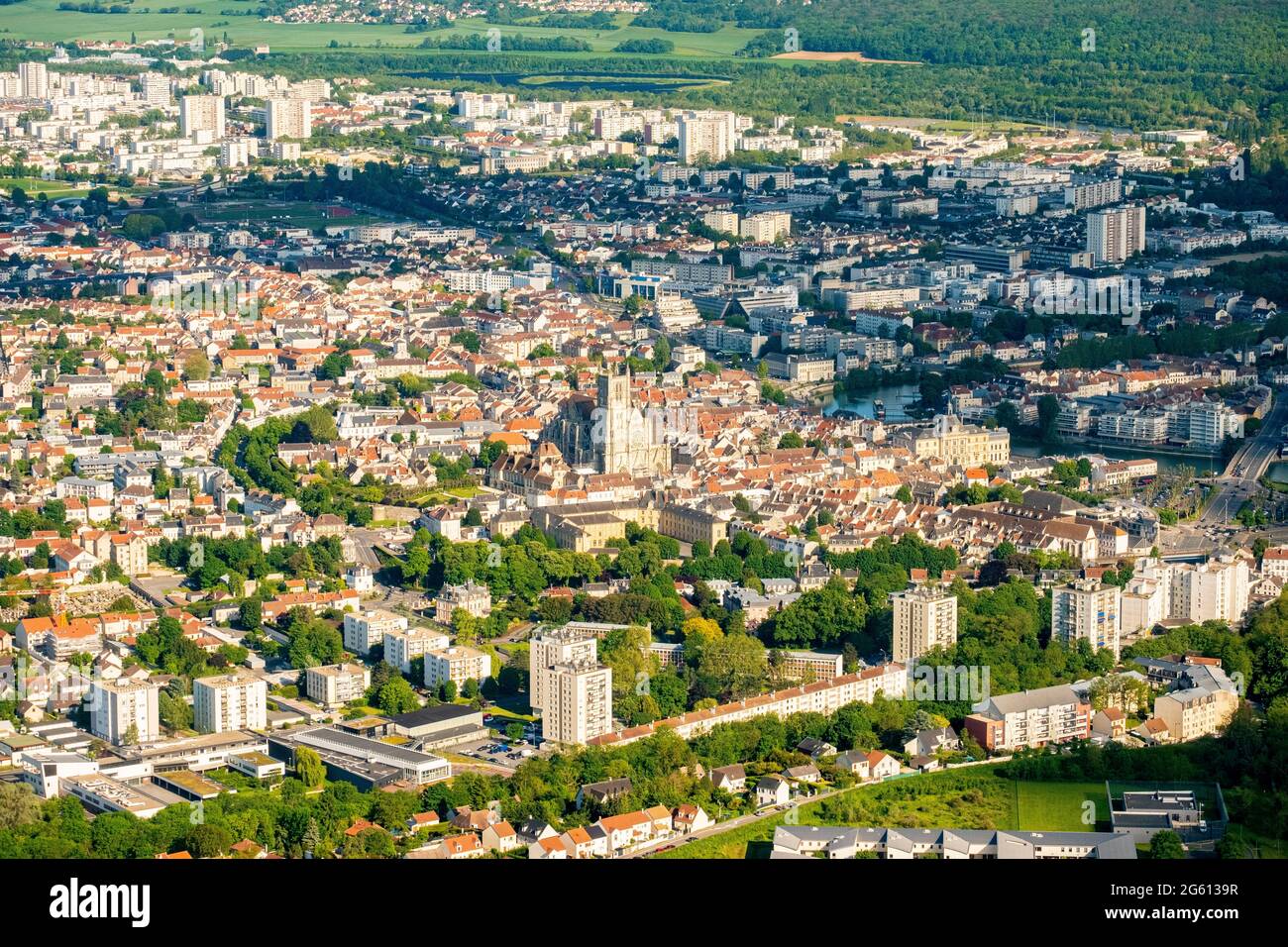 France, Seine et Marne, Meaux, Cathédrale Saint Etienne (vue aérienne) Banque D'Images