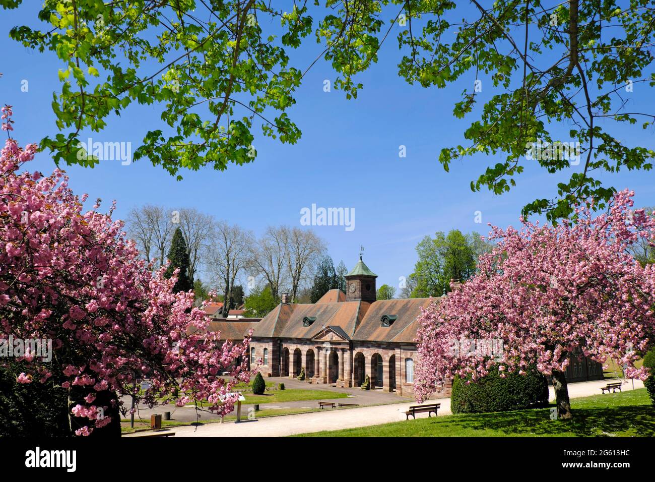 France, haute Saone, Luxeuil les bains, parc, établissement thermal datant du XVIIIe siècle Banque D'Images