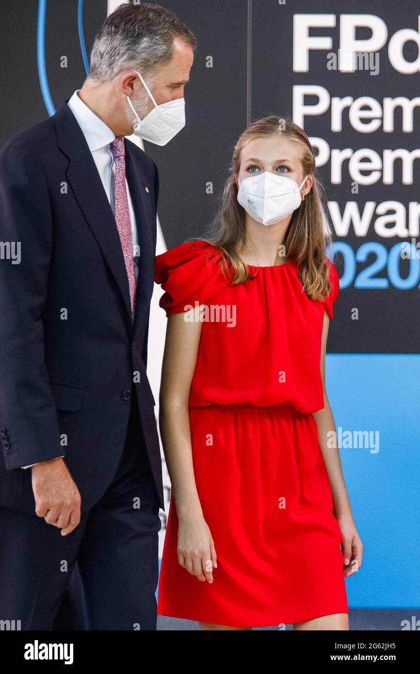 Barcelone, Espagne. 1er juillet 2021. Le roi Felipe V d'Espagne et sa fille princesse Leonor assistent aux Girona Princess Awards 2020 et 2021 qui se sont tenus à Barcelone, Espagne, le 01 juillet 2021. Photo par Archie Andrews/ABACAPRESS.COM crédit: Abaca Press/Alay Live News Banque D'Images