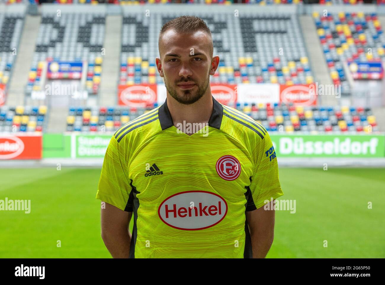 football, 2. Bundesliga, 2021/2022, Fortuna Duesseldorf, Merkur Spiel Arena, Media Day, Présentation de l'équipe pour la nouvelle saison de match, photo de presse, gardien de but Florian Kasenmeier Banque D'Images