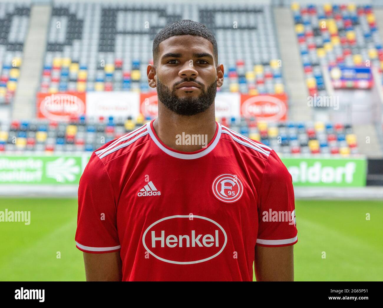 football, 2. Bundesliga, 2021/2022, Fortuna Duesseldorf, Merkur Spiel Arena, Media Day, Présentation de l'équipe pour la nouvelle saison de jeu, photo de presse, Jamil Siebert Banque D'Images
