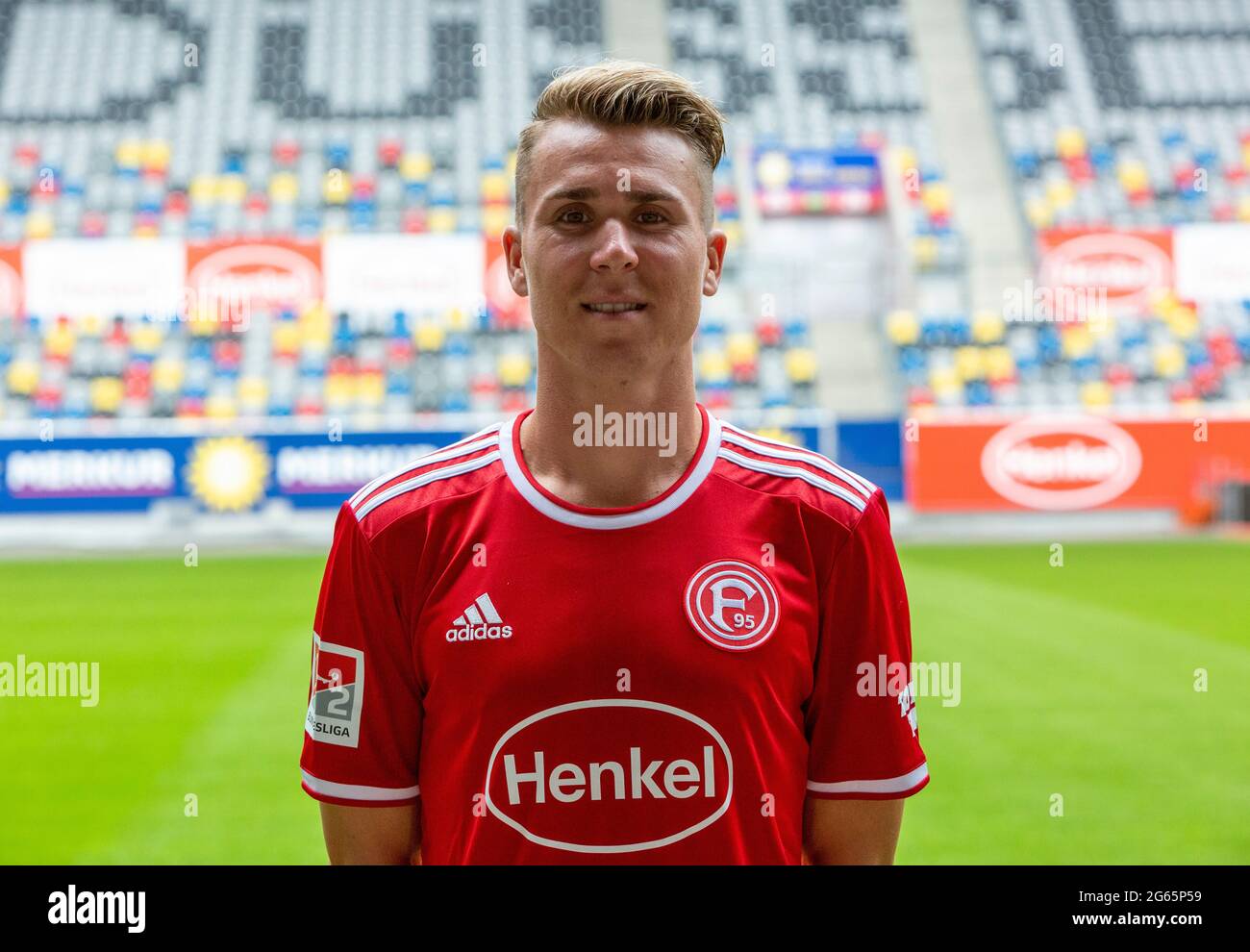 football, 2. Bundesliga, 2021/2022, Fortuna Duesseldorf, Merkur Spiel Arena, Media Day, Présentation de l'équipe pour la nouvelle saison de jeu, photo de presse, Felix Klaus Banque D'Images
