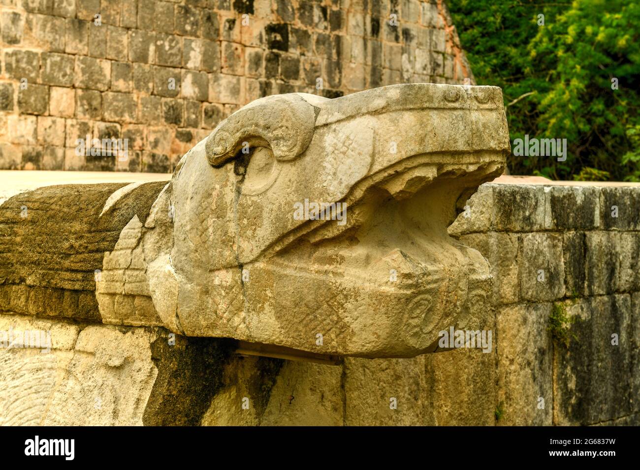 Le site archéologique de la cour du Grand bal de Chichen Itza, à Yucatan, au Mexique. Banque D'Images