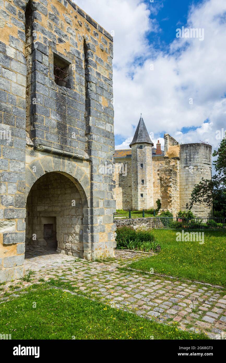 Vestiges restaurés de l'ancien château fortifié de Sainte-Maure-de-Touraine, Indre-et-Loire (37), France. Banque D'Images
