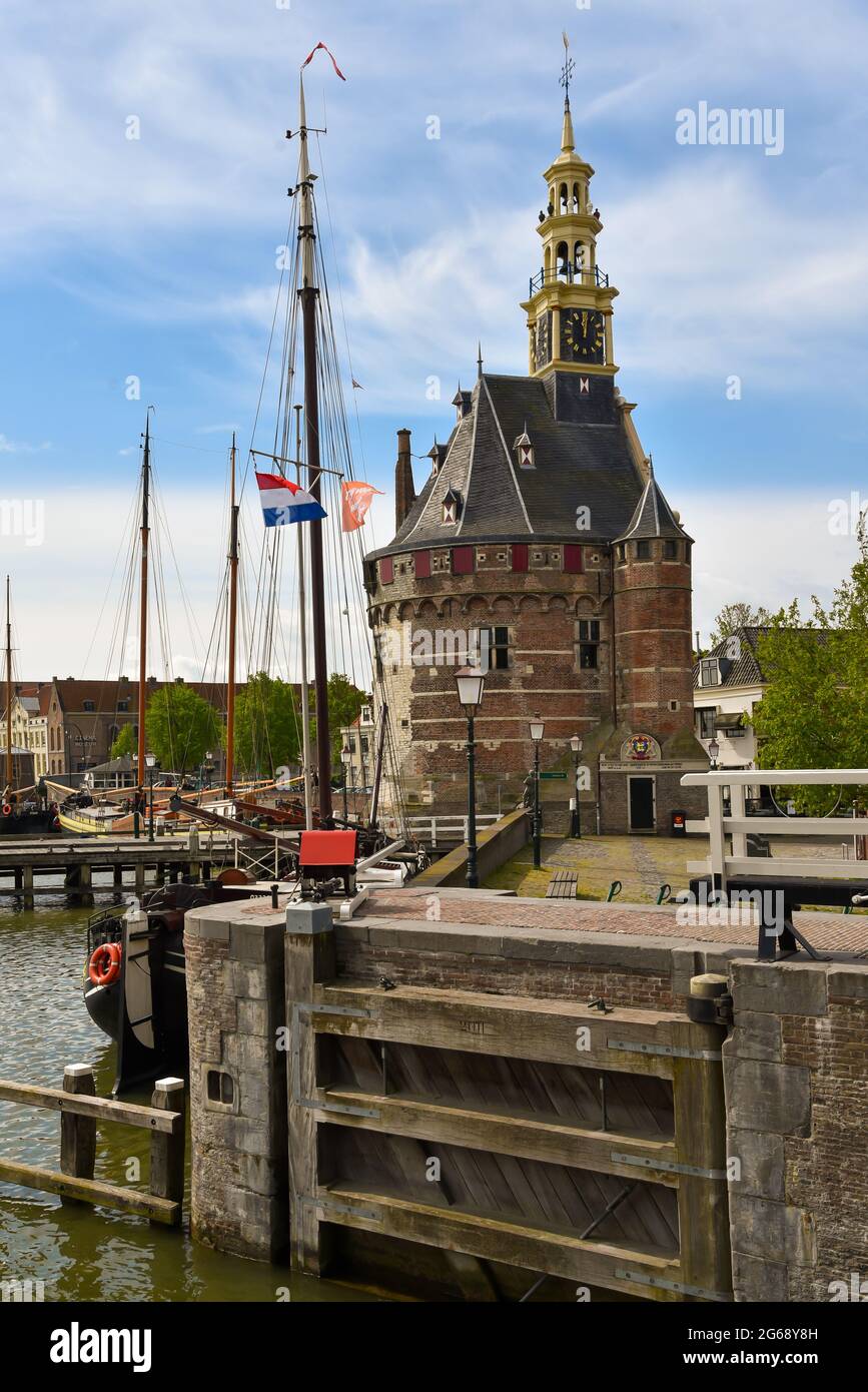 Hoorn, pays-Bas. Septembre 2020. La célèbre porte de Hoorn, une ville historique le long de la rive de l'Ijsselmeer, Hollande. Photo de haute qualité Banque D'Images
