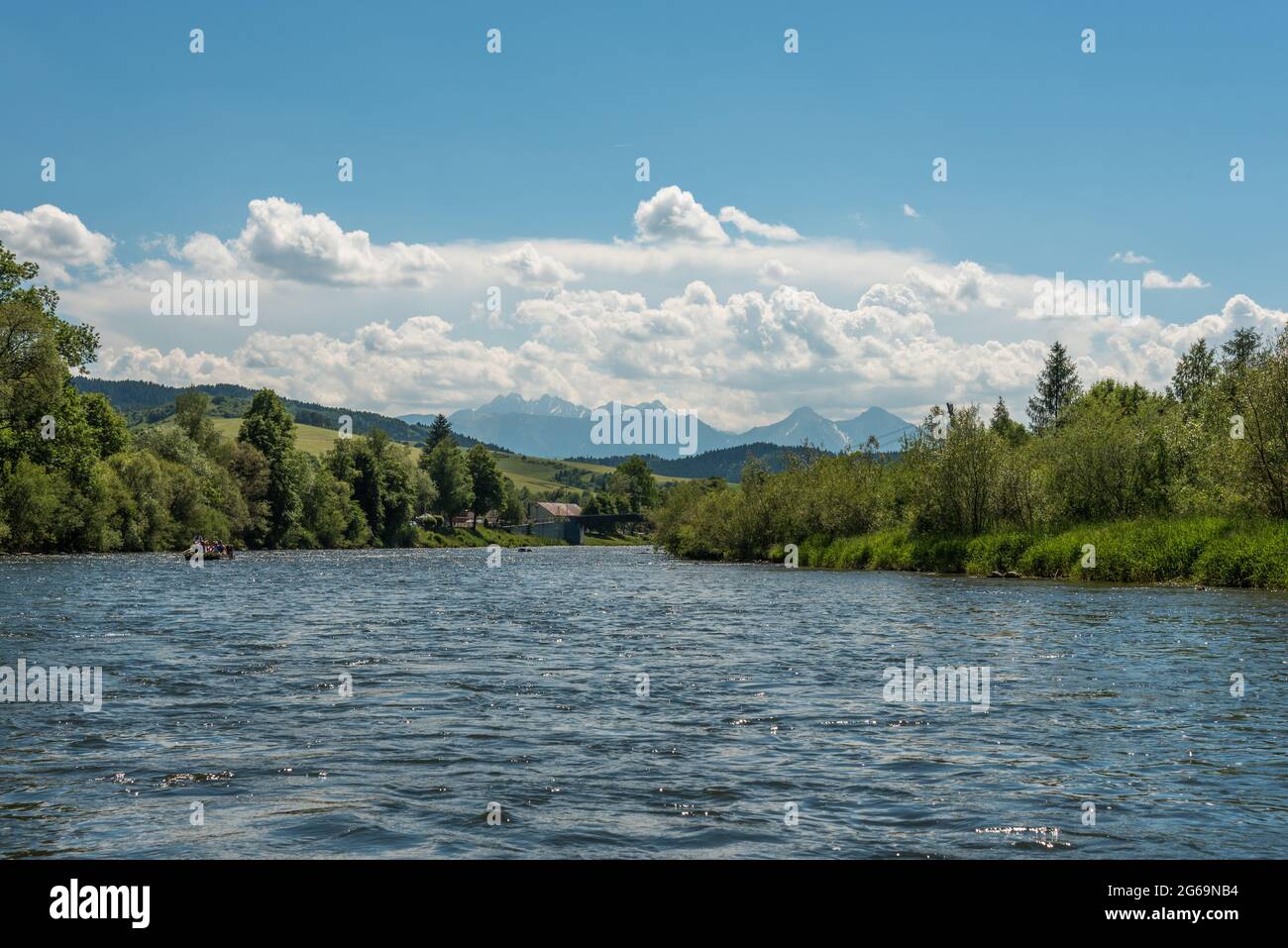 Descente en rafting de Dunajec en Pologne et en Slovaquie Banque D'Images