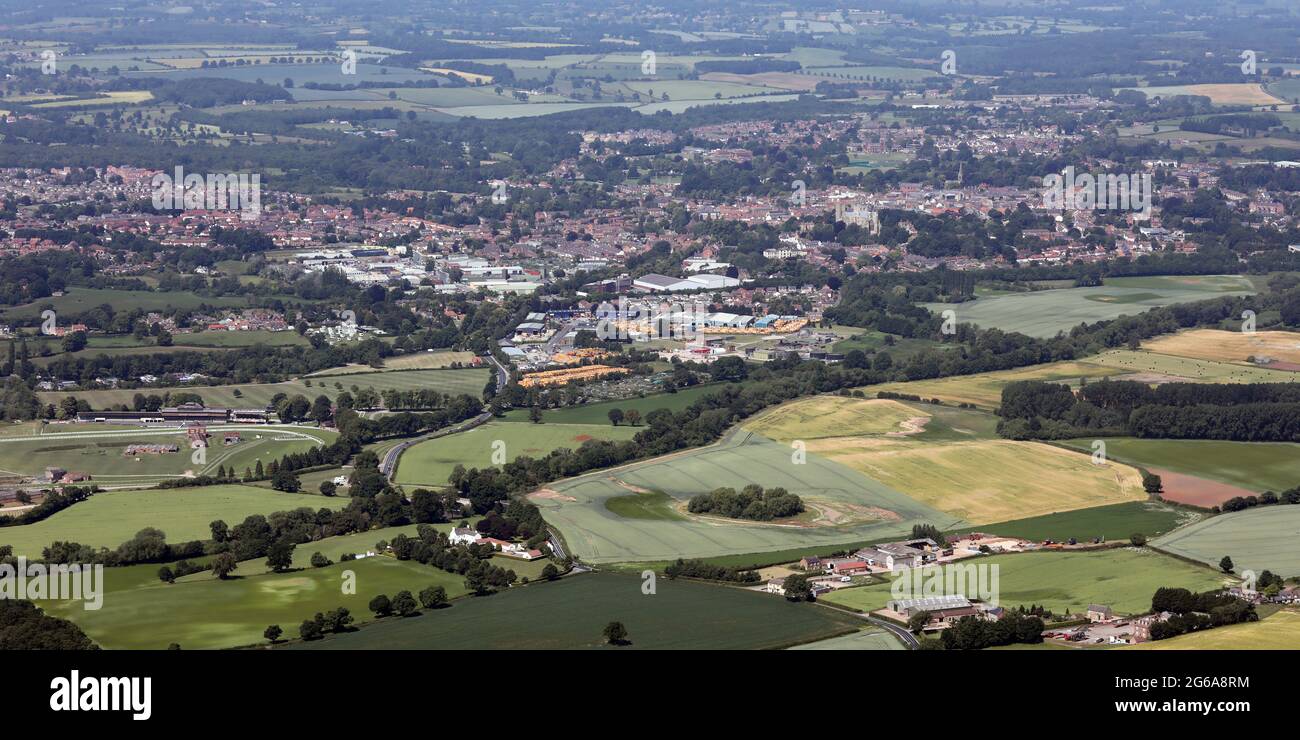 Vue aérienne de la ville élargie de Ripon depuis le sud-est Banque D'Images