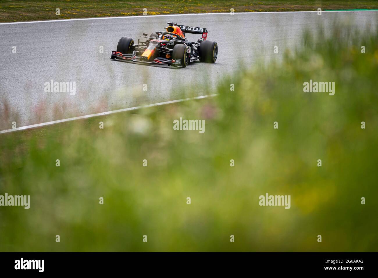 Spielberg, Autriche. 04e juillet 2021. Le pilote néerlandais Max Verstappen de Red Bull Racing participe à la course du Grand Prix de F1 autrichien au Red Bull Ring de Spielberg. (Photo par jure Makovec/SOPA Images/Sipa USA) crédit: SIPA USA/Alay Live News Banque D'Images