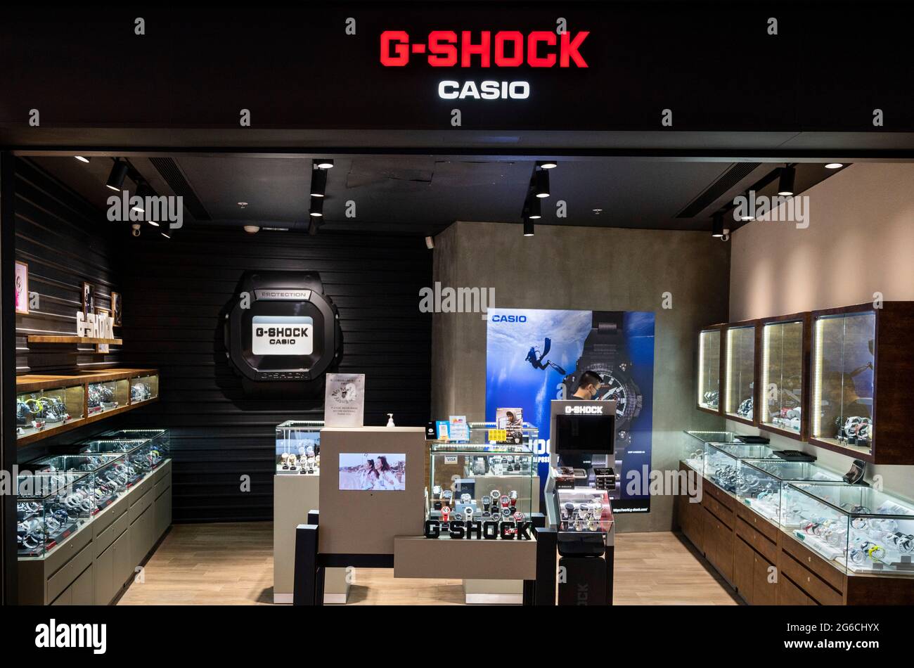 Marque japonaise multinationale de fabrication d'électronique, Casio  G-Shock Store vu à Hong Kong. (Photo de Miguel Candela / SOPA Images / Sipa  USA Photo Stock - Alamy