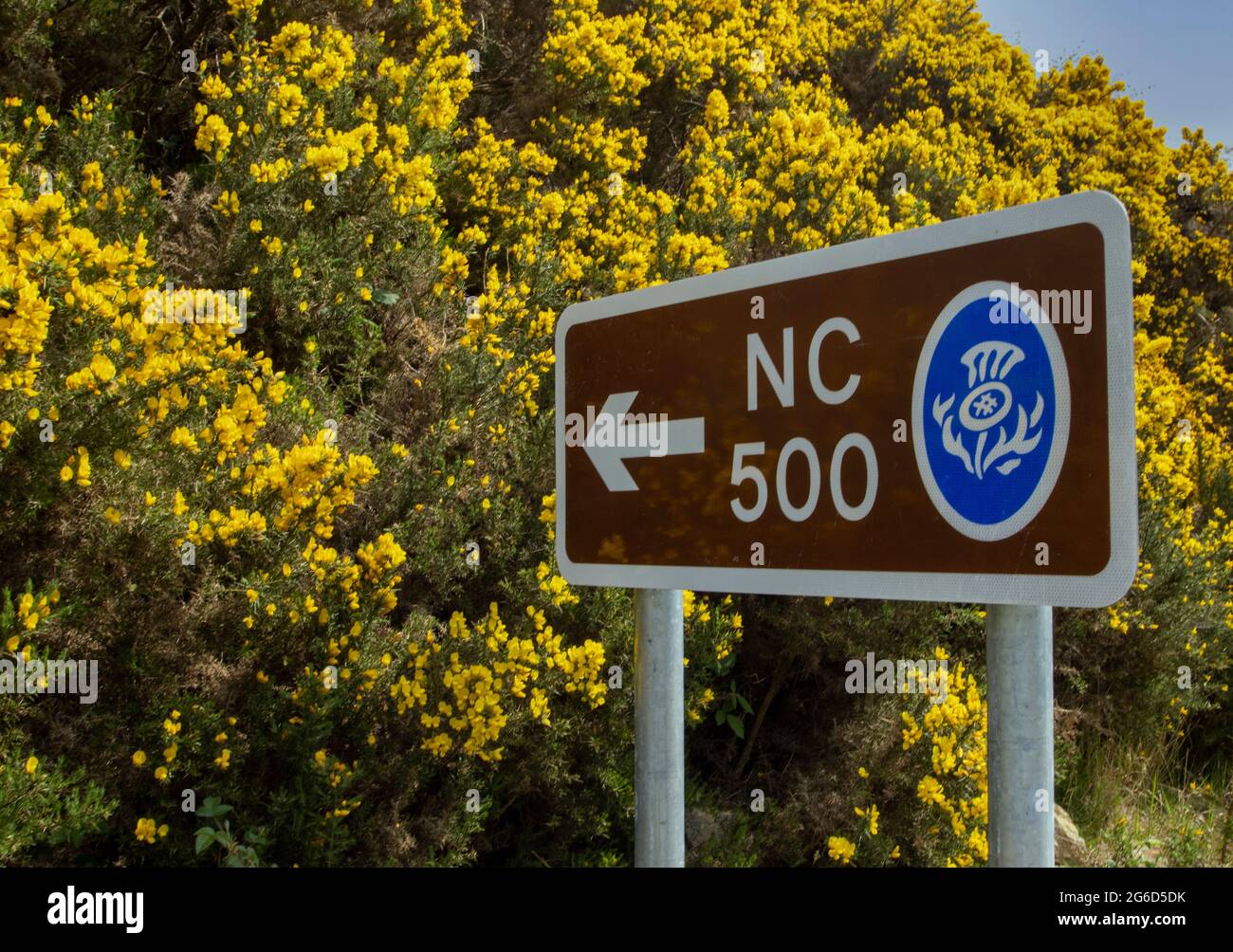 Panneaux North Coast 500 (NC500) dans les Highlands écossais, Royaume-Uni Banque D'Images