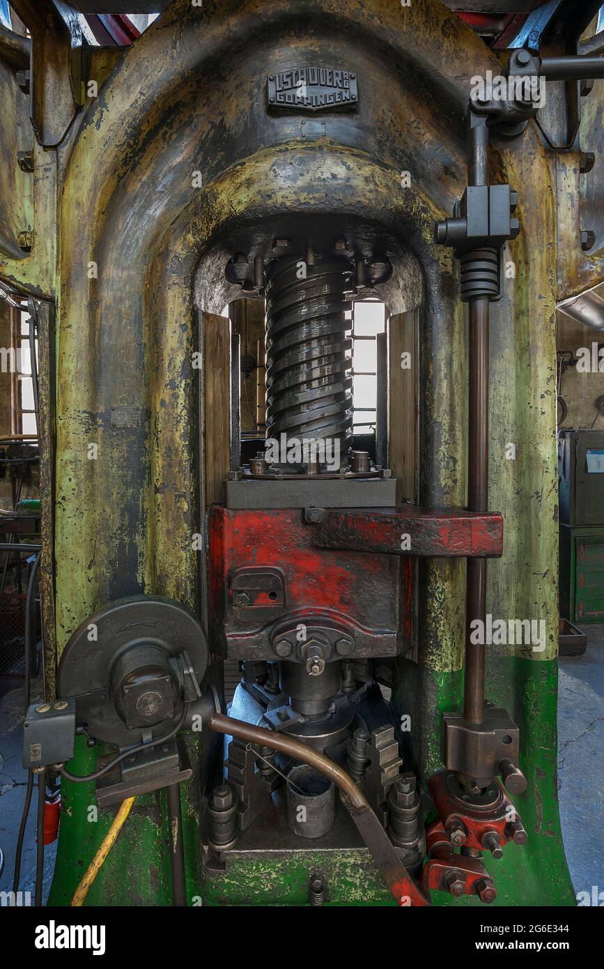 Presse de broche dans une forge de goutte, Musée industriel, Lauf an der Pegnitz, moyenne-Franconie, Bavière, Allemagne Banque D'Images