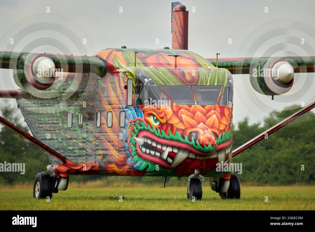 Avion Dragon Skyvan pendant le vol Fest 2021 Airshow à Piotrków Trybunalski Banque D'Images Avion Dragon Skyvan pendant le vol Fest 2021 Airshow à Piotrków Trybunalski Banque D'Images