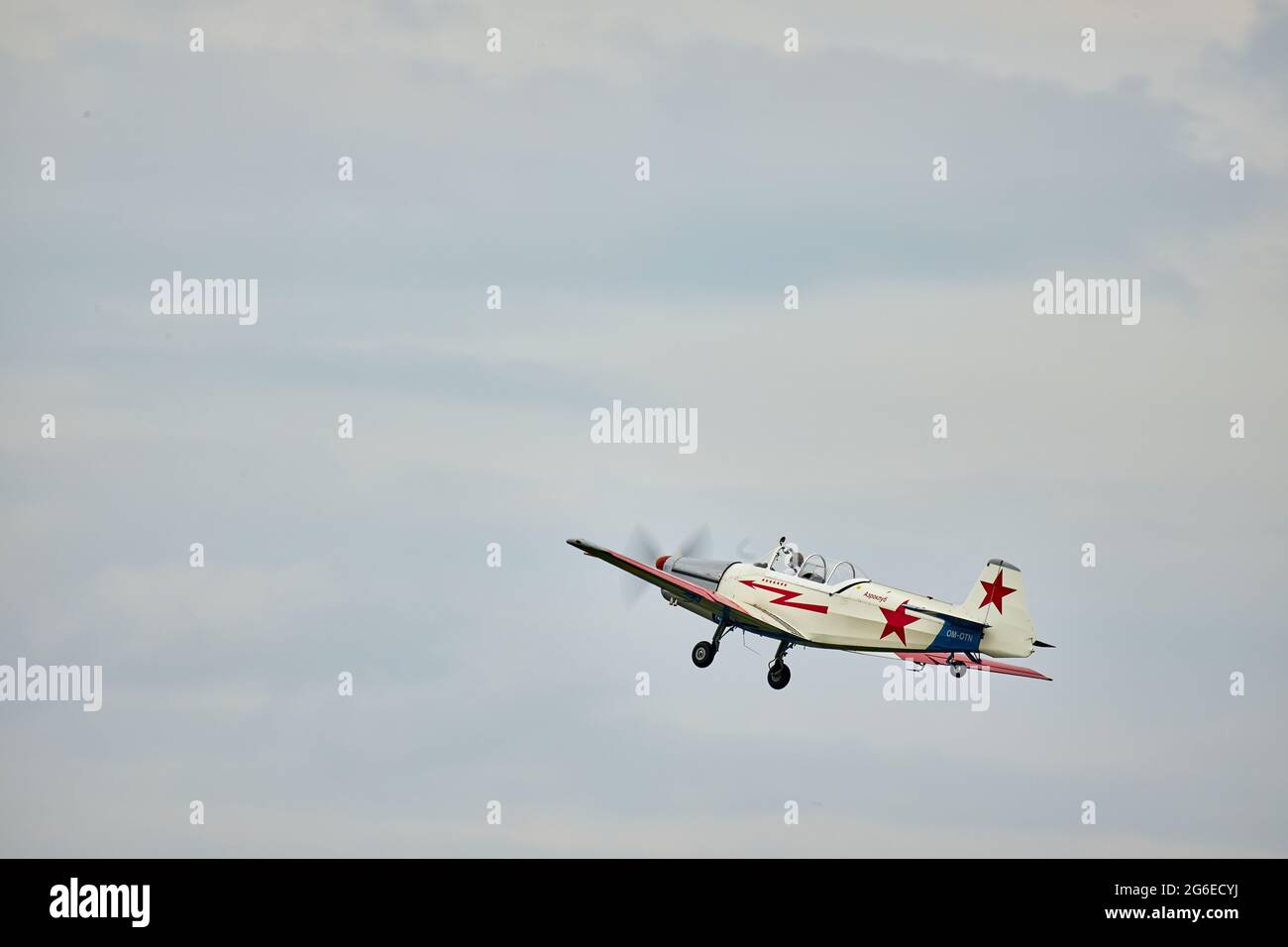 Zlin-326m de taxi à la volée Fest 2021 à Piotrków Trybunalski Banque D'Images Zlin-326m de taxi à la volée Fest 2021 à Piotrków Trybunalski Banque D'Images