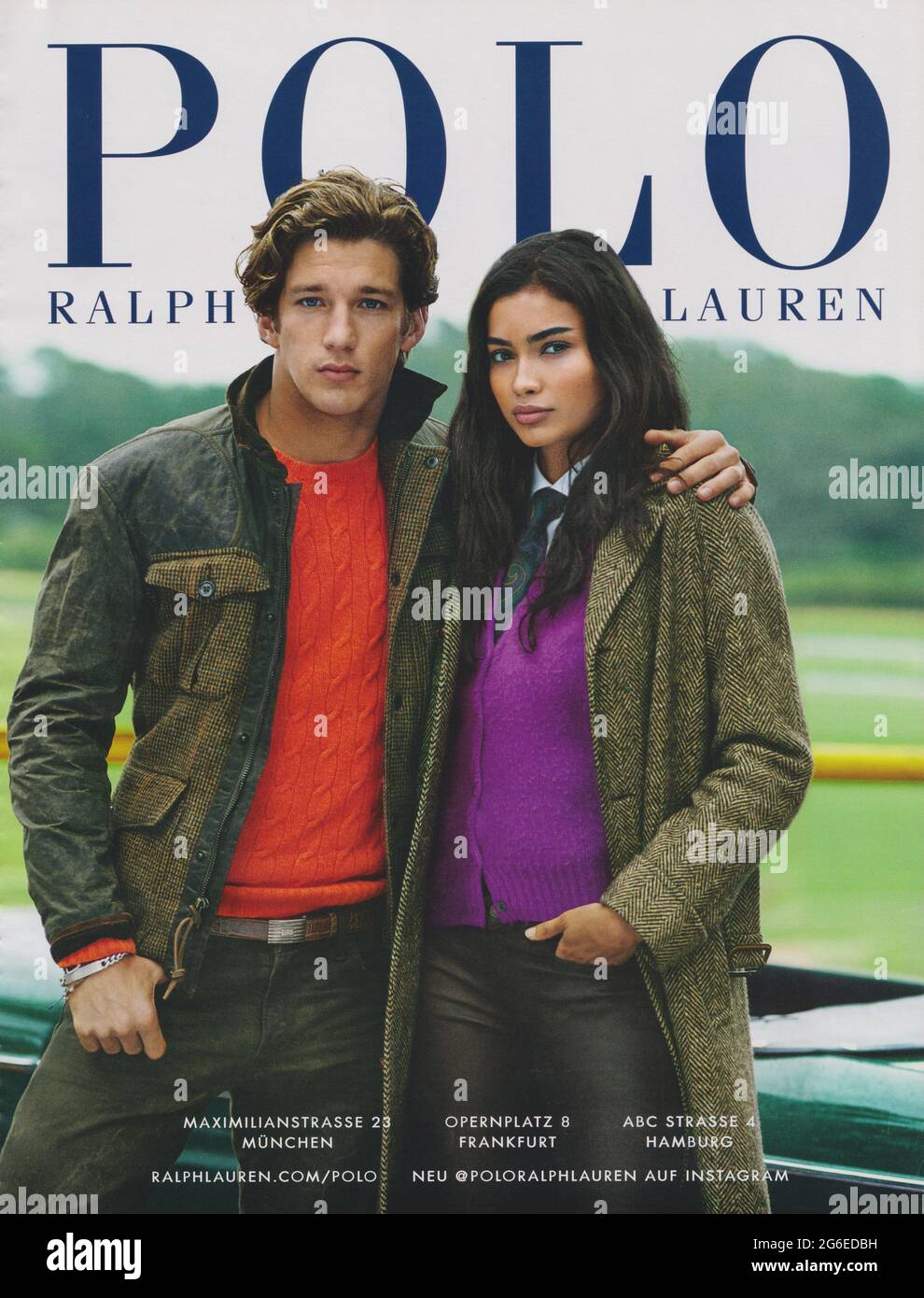 Affiche publicitaire Ralph Lauren maison de mode dans le magazine papier de  2015, publicité, publicité créative Ralph Lauren 2010 Photo Stock - Alamy