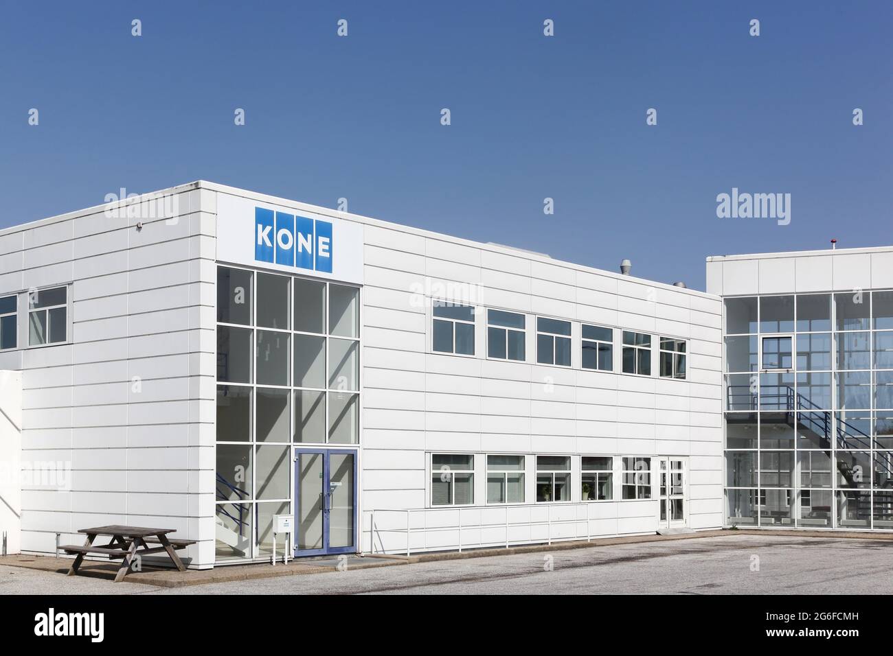 Tilst, Danemark - 18 avril 2021 : immeuble de bureaux Kone. Kone est une société internationale d'ingénierie et de services Banque D'Images