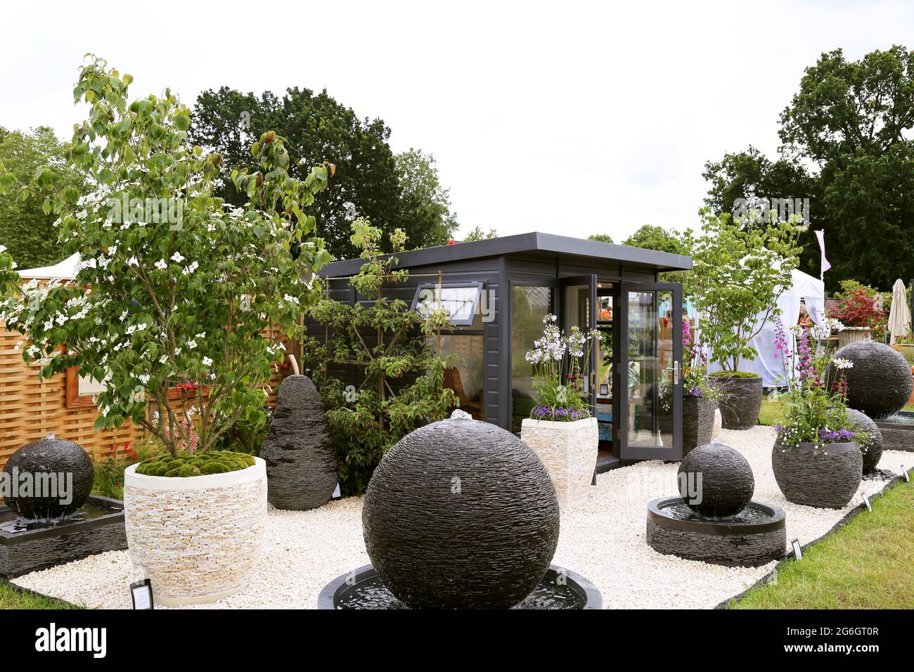 Tristan Cockerill Garden art, Trade Stand, RHS Hampton court Palace Garden Festival 2021, Preview Day, 5 juillet 2021, Londres, Angleterre, ROYAUME-UNI Banque D'Images