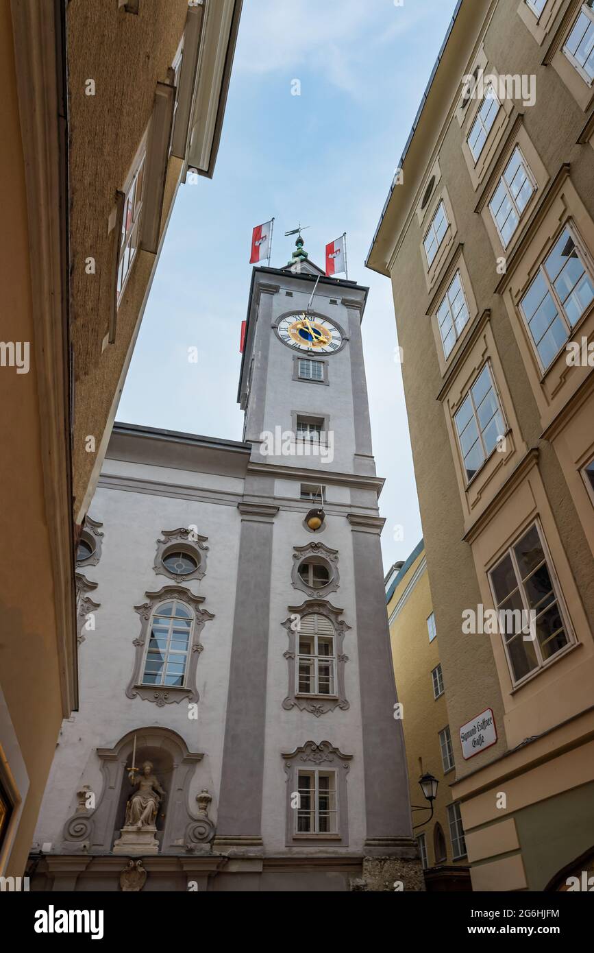 Tour de l'horloge de l'hôtel de ville - Salzbourg, Autriche Banque D'Images
