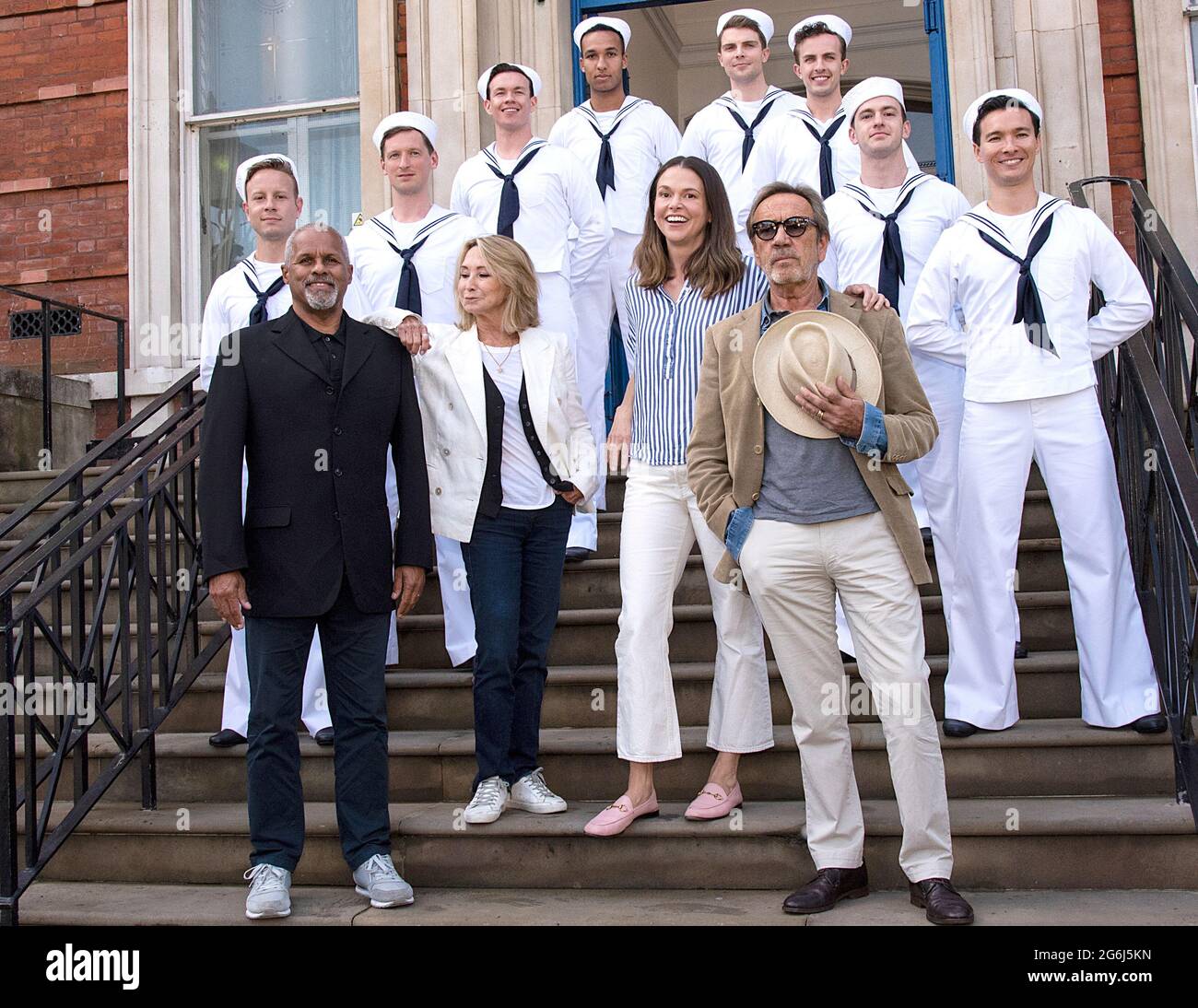 Londres, Royaume-Uni - 6 juillet 2021: Tout va Photocall à WAC Arts. Crédit: Loredana Sangiuliano / Alamy Live News Banque D'Images