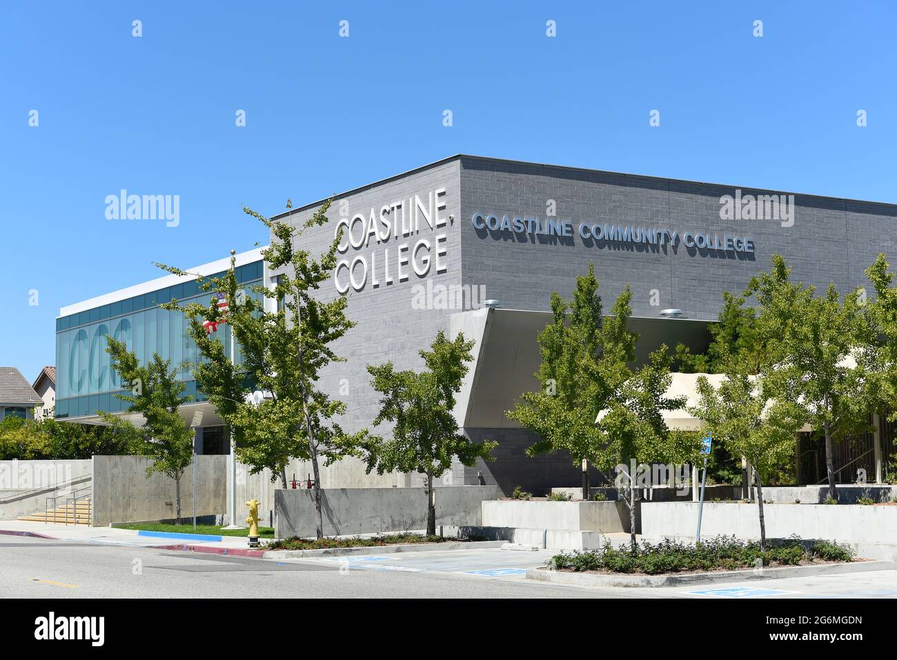 WESTMINSTER, CALIFORNIE - 5 JUILLET 2021 : le campus le-Jao du Coastline Community College, près de Little Saigon. Banque D'Images