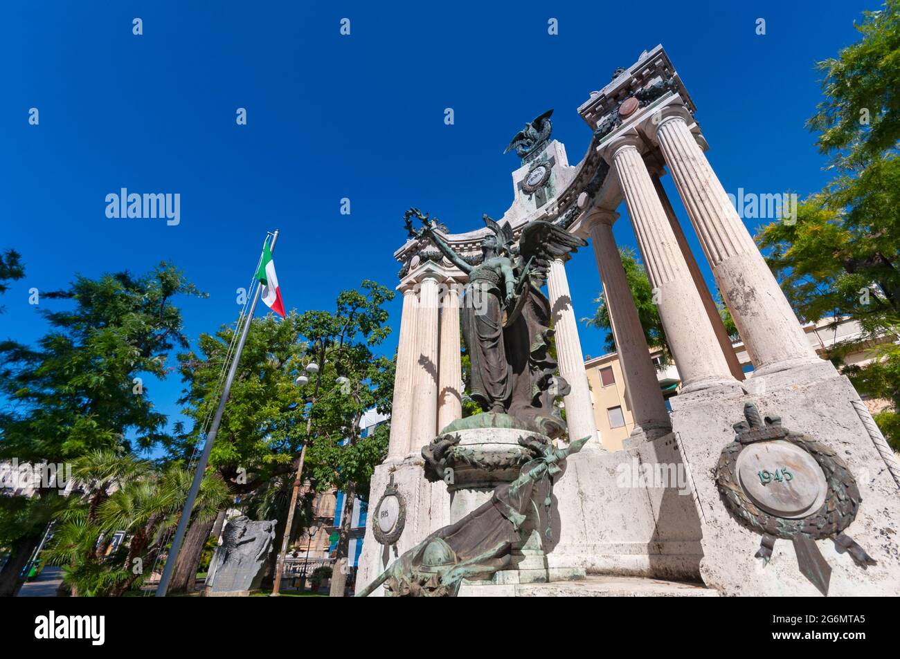 L'Italie, Ligurie, Alassio, Monumento ai Caduti, Monument, Monument commémoratif de guerre Banque D'Images