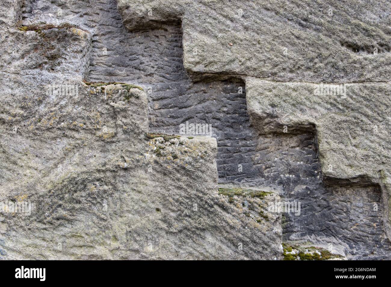Structure de l'extérieur la maison historique avec les restes d'un escalier dans le mur Banque D'Images