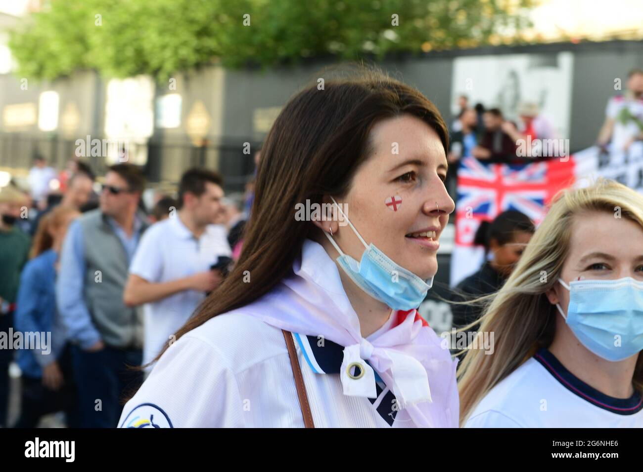 Londres, Royaume-Uni. 07e juillet 2021. Les fans arrivent pour la demi-finale de la coupe d'Europe entre l'Angleterre et le Danemark à Wembley, Angleterre crédit: SPP Sport Press photo. /Alamy Live News Banque D'Images