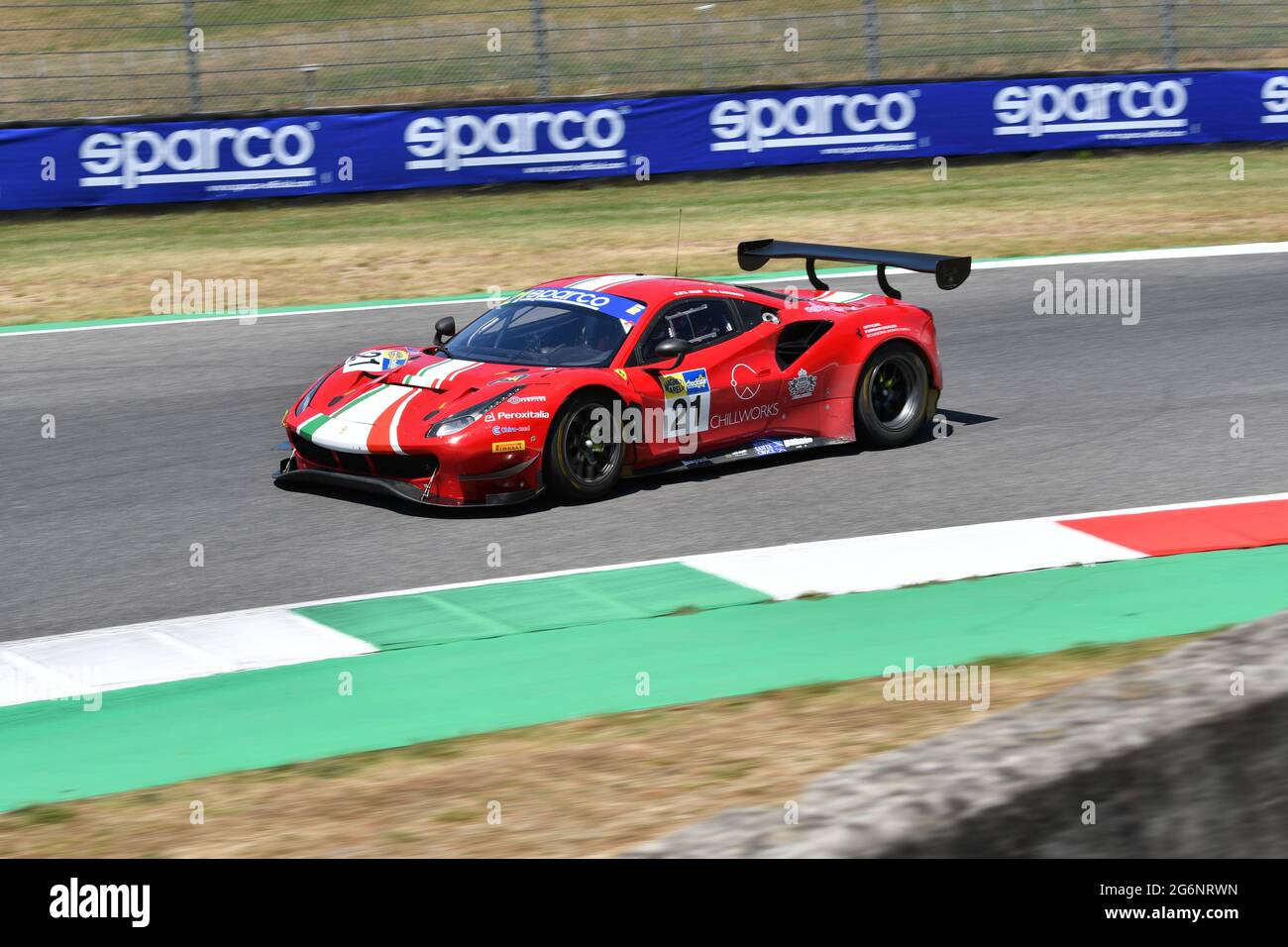 Scarperia, IT 2 juillet 2021: Ferrari 488 GT3 Evo de l'équipe AF Corse conduite par Mann - Cressoni en action pendant la session de qualification Banque D'Images