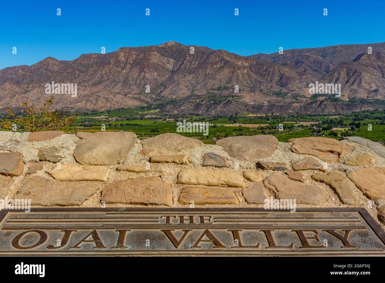 Ojai, Californie États-Unis 06 25 2021 vue de la vallée d'Ojai à partir de vista point Banque D'Images