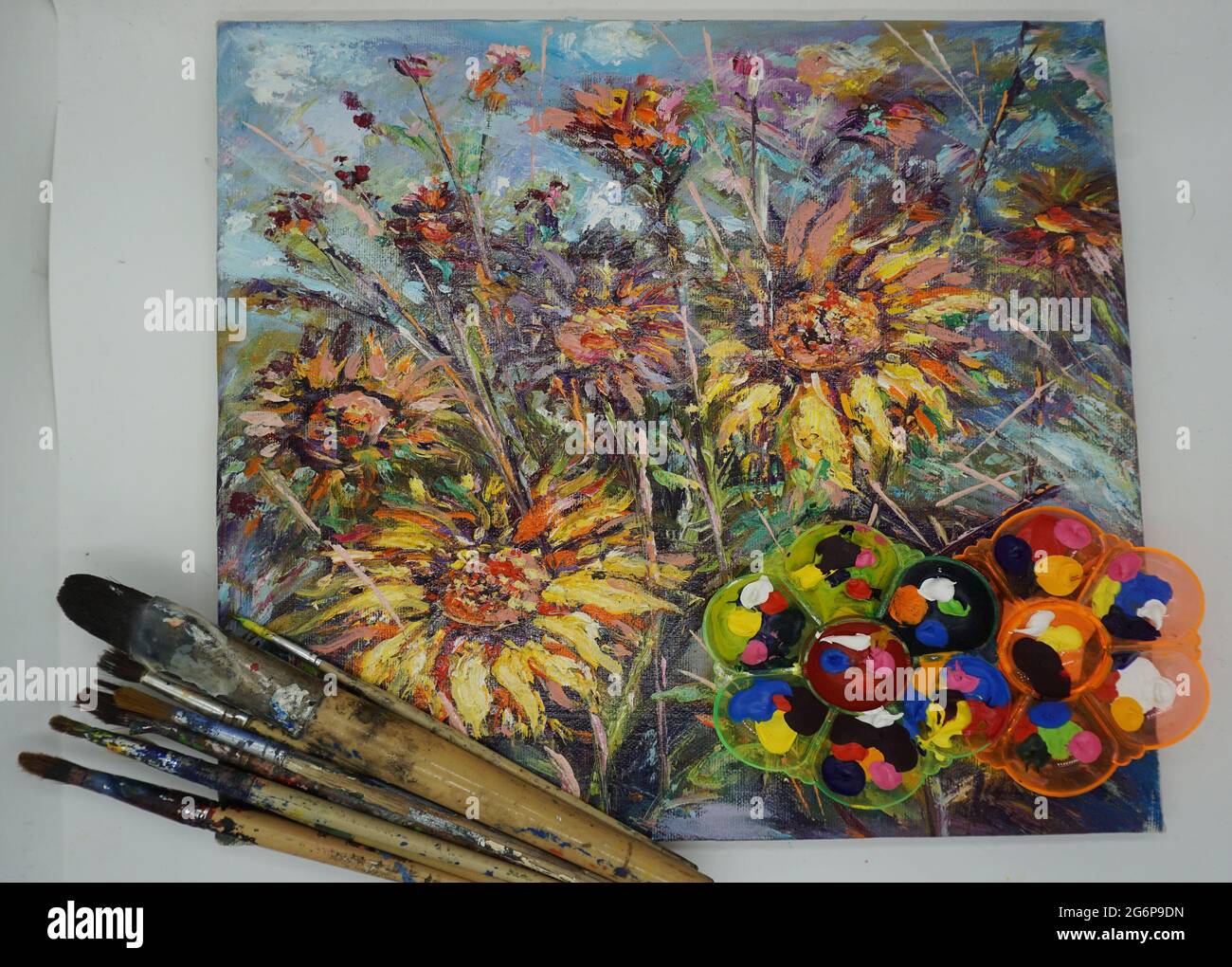 Peinture de tournesol Résumé couleur de l'huile arrière-plan, , Palette , pinceau Banque D'Images