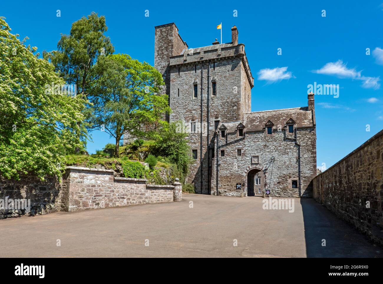 Entrée aux jardins du château de Drummond Muthill Crief Perth et Kinross Scotland UK Banque D'Images