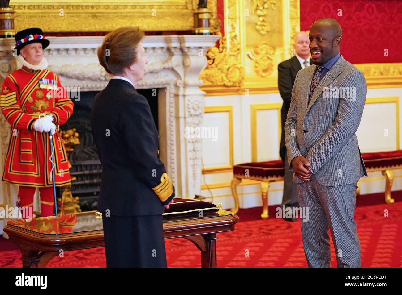 M. Giles Terera de Londres est fait un MBE (membre de l'ordre de l'Empire britannique) par la Princesse Royale au Palais St James à Londres. Date de la photo: Jeudi 8 juillet 2021. Banque D'Images