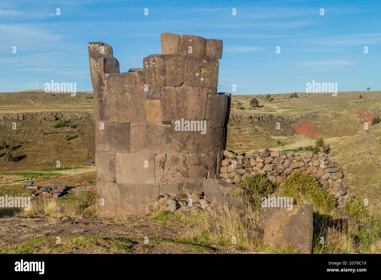 Ruines de tours funéraires à Sillustani, Pérou Banque D'Images