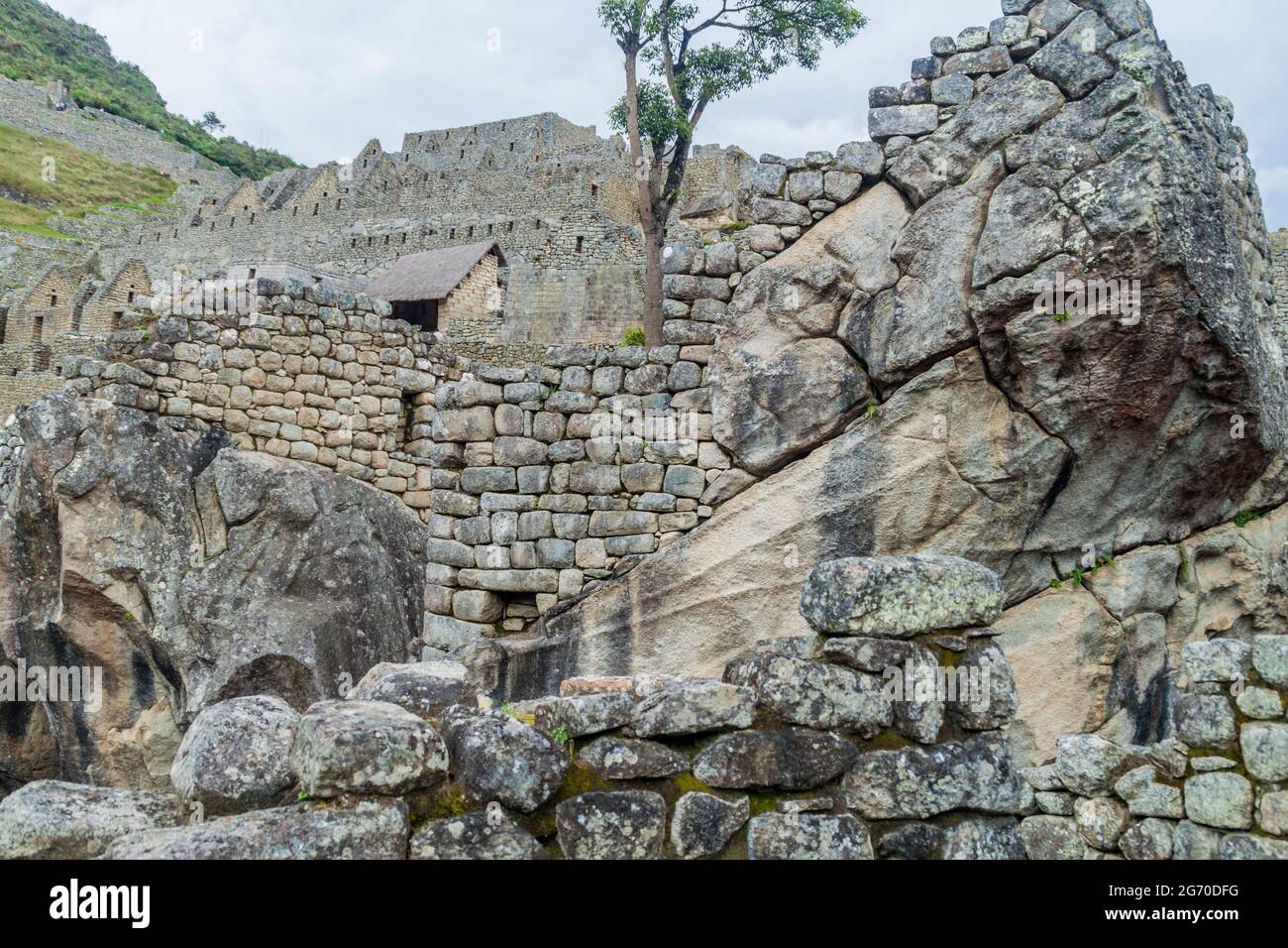 Temple du Condor aux ruines de Machu Picchu, Pérou Banque D'Images