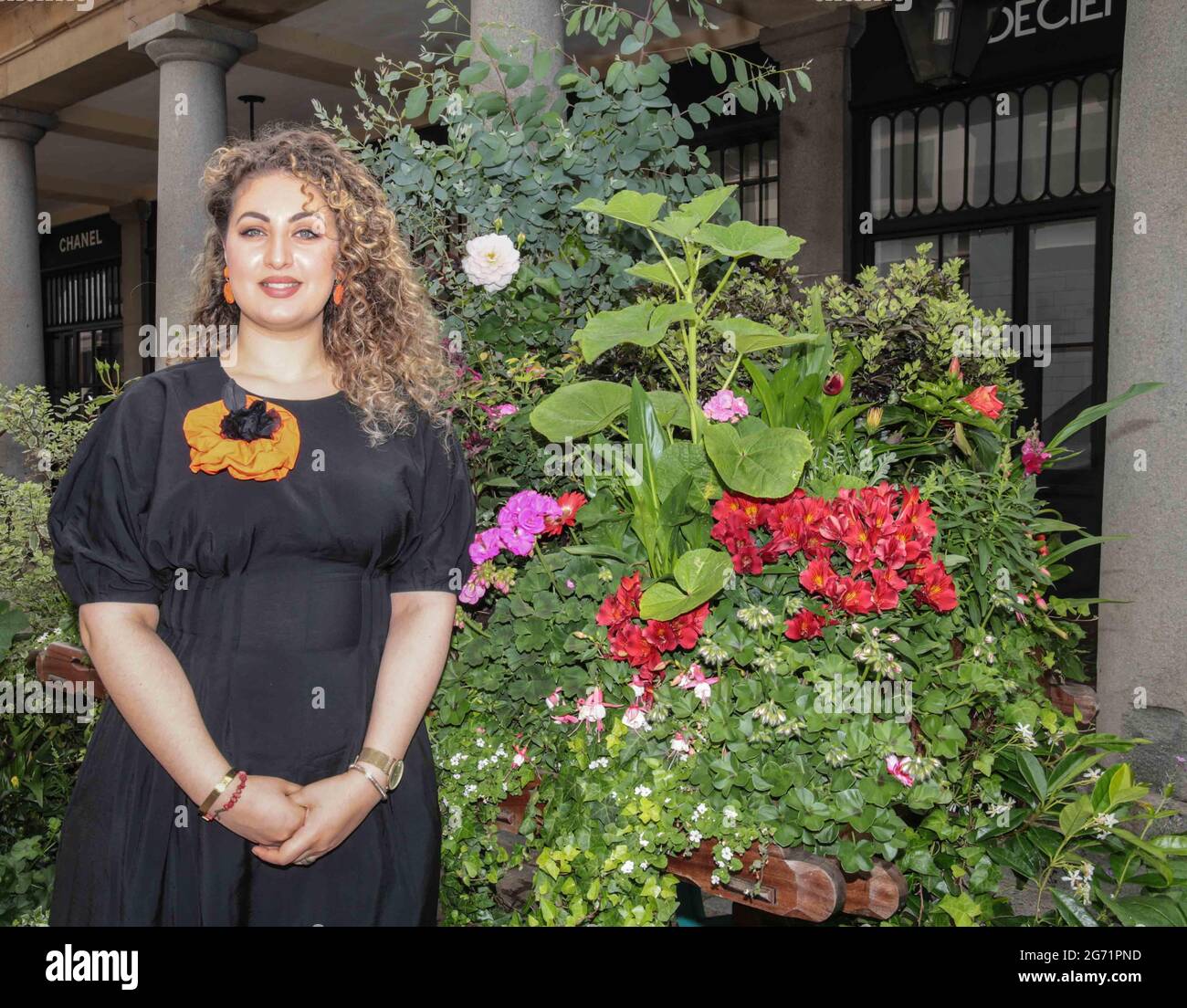 Londres, Royaume-Uni. 10 juillet 2021. La soprano arménienne Anush Hovhannisyan son répertoire d’opéras comprend les rôles d’Hélène les vêpres siciliennes, Violetta la Traviata, Donna Anna et Donna Elvira Don Giovanni, Musetta la bohème, Adina l’elisir d’amore, rôle de titre de Maria Stuarda, Tatiana Eugene Onéguine ainsi que des raréités telles que Tamara dans le démon de Rubinstien, le Roi de Lahore de Sitâ dans le Roi de Lahore de Massenet, Mirrah dans Sardanapolo de Liszt (première italienne). Le répertoire symphonique comprend Verdi Requiem, Beethoven Symphony N9, Shostakovich Symphony N14, Berg Seven Early Songs, Strauss four Last Songs, Ross Banque D'Images