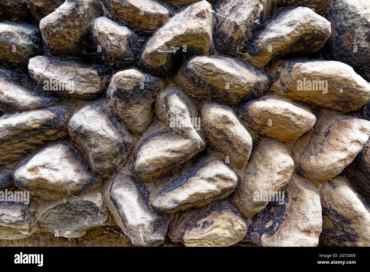 Texture d'un vieux mur avec des pierres de taille différente - détail d'un vieux mur Banque D'Images
