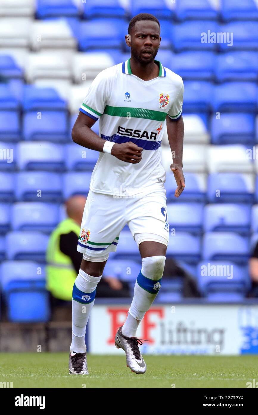 Birkenhead, Royaume-Uni. 10 juillet 2021. Emmanuel Dieseruvwe de Tranmere Rovers lors du match d'avant-saison entre Tranmere Rovers et Rangers au parc de Prenton le 10 juillet 2021 à Birkenhead, Angleterre. (Photo de Richard Ault/phcimages.com) Credit: PHC Images/Alamy Live News Banque D'Images