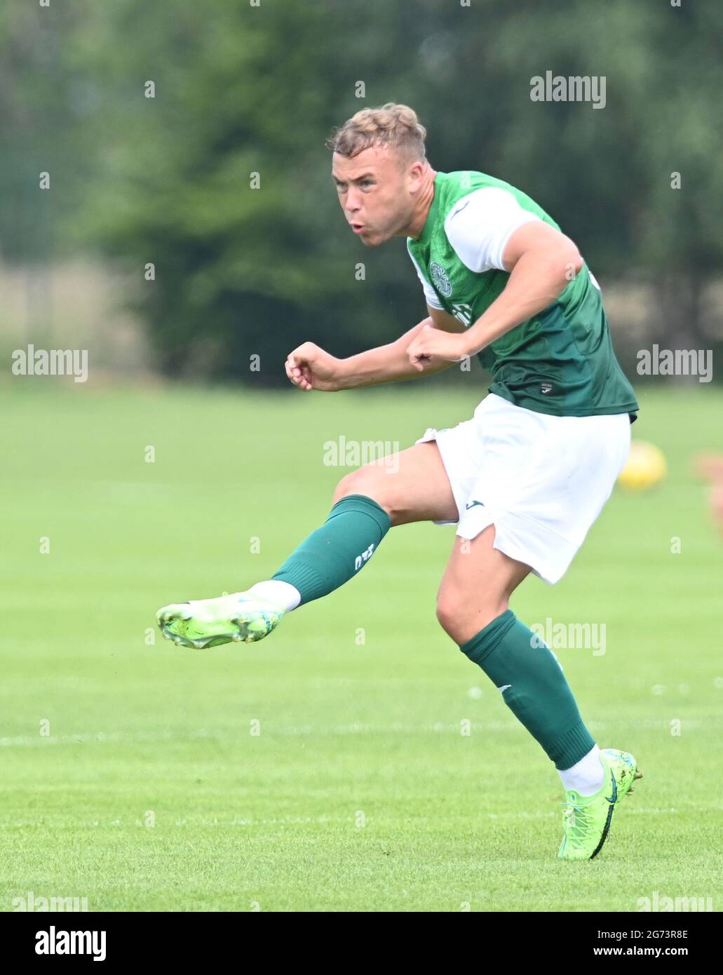 Tranent, Ormiston, East Lothian.Scotland. Royaume-Uni .3 juillet 21 Hibernian vs Dunfermline match amical avant la saison. Ryan Porteous de Hibernian FC 2021-202 Banque D'Images