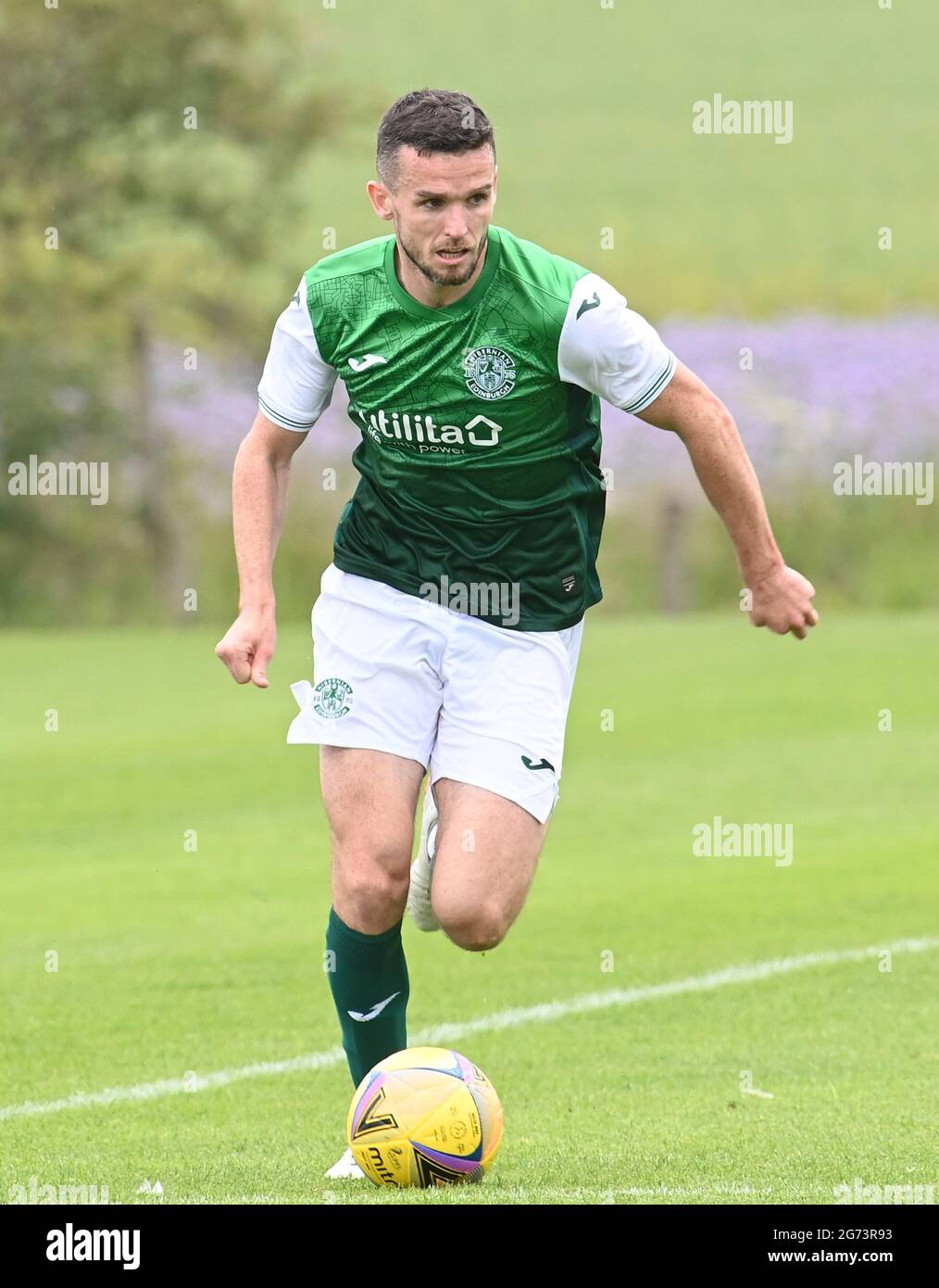 Tranent, Ormiston, East Lothian.Scotland. Royaume-Uni .3 juillet 21 Hibernian vs Dunfermline match amical avant la saison. Paul McGinn de Hibernian FC 2021-2022 Banque D'Images