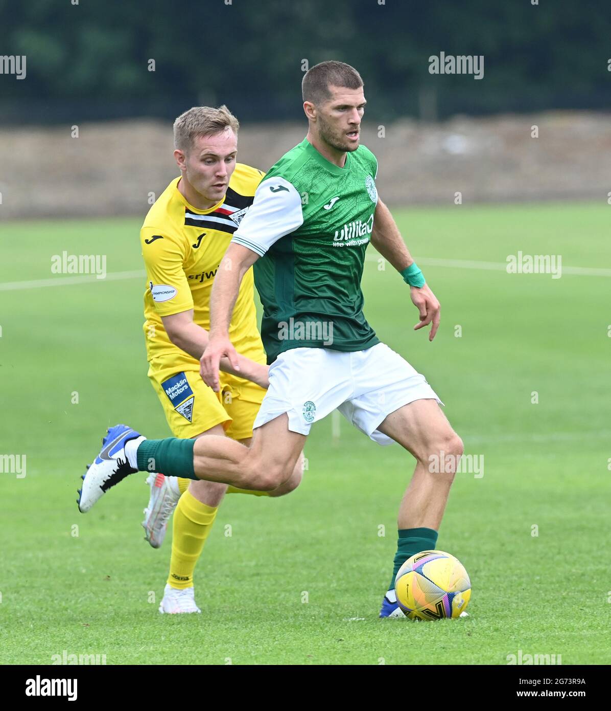 Tranent, Ormiston, East Lothian.Scotland. Royaume-Uni .3 juillet 21 Hibernian vs Dunfermline match amical avant la saison. Alex Gogic de Hibernian FC 2021-2022 Banque D'Images