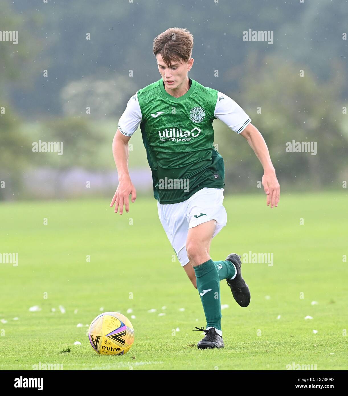 Tranent, Ormiston, East Lothian.Scotland. Royaume-Uni .3 juillet 21 Hibernian vs Dunfermline match amical avant la saison. Oscar McIntyre du Hibernian FC 2021-2 Banque D'Images