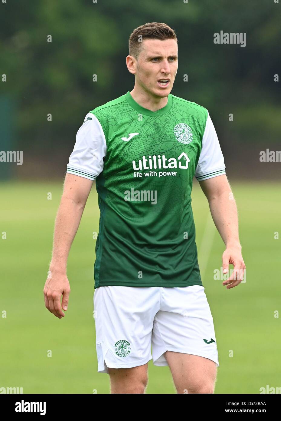 Tranent, Ormiston, East Lothian.Scotland. Royaume-Uni .3 juillet 21 Hibernian vs Dunfermline match amical avant la saison. Paul Hanlon de Hibernian FC 2021-2022 Banque D'Images