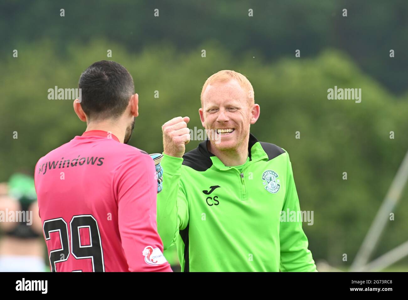 Tranent, Ormiston, East Lothian.Scotland. Royaume-Uni .3 juillet 21 Hibernian vs Dunfermline match amical avant la saison. L'entraîneur de gardien de but Hibernian FC Craig Banque D'Images
