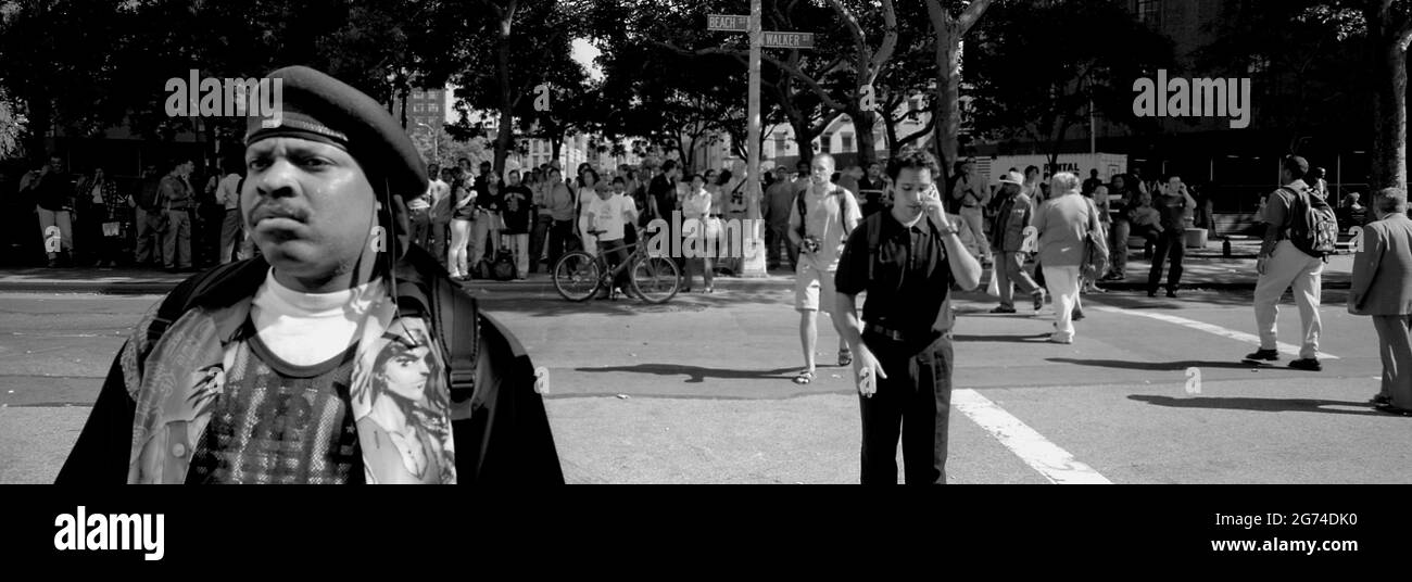 Les spectateurs ont été choqués après avoir assisté à la colapse des deux tours. Walker et Beach Street, Tribeca NY. WTC 9/11. Banque D'Images
