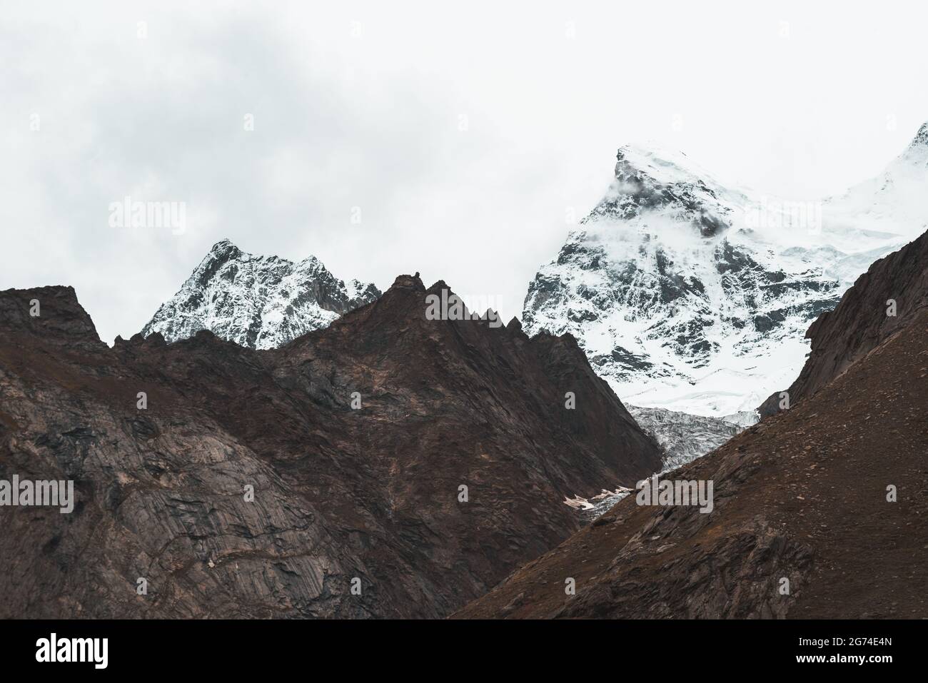 Le glacier de Nun Kun, trekking à Jammu-et-Cachemire, impressionnantes montagnes majestueuses de l'Himalaya en Inde Banque D'Images