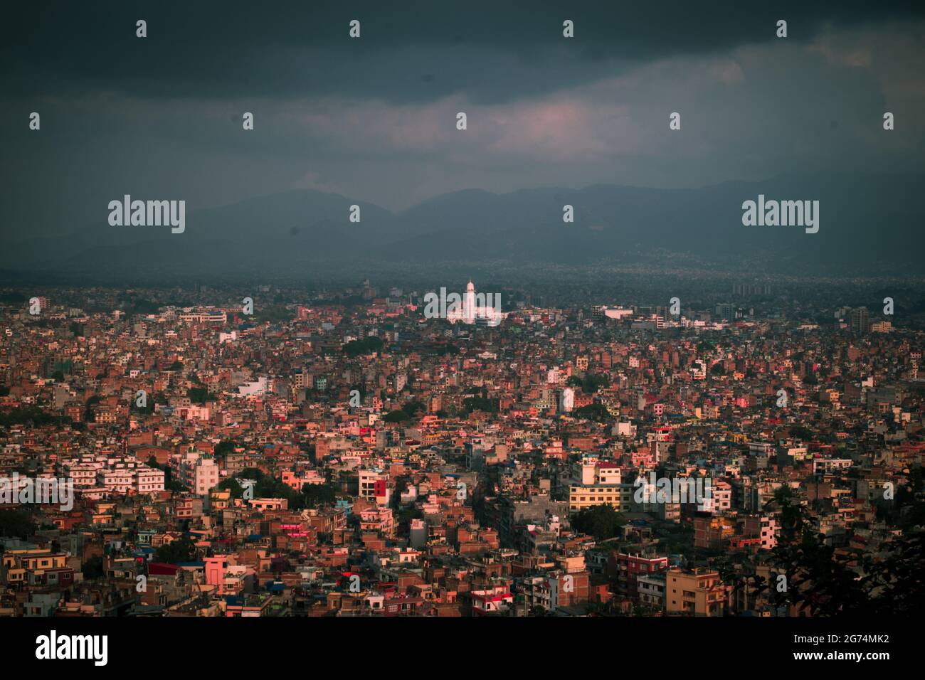 Vue magnifique sur le Katmandou Vally depuis le sommet du Temple Monkey, Katmandou, Népal Banque D'Images